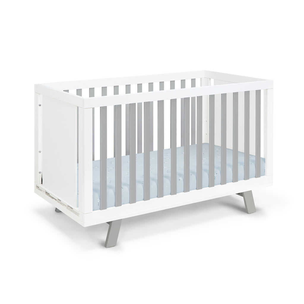 Gray & White Solid + Manufactured Wood Standard 3-in-1 Convertible Crib