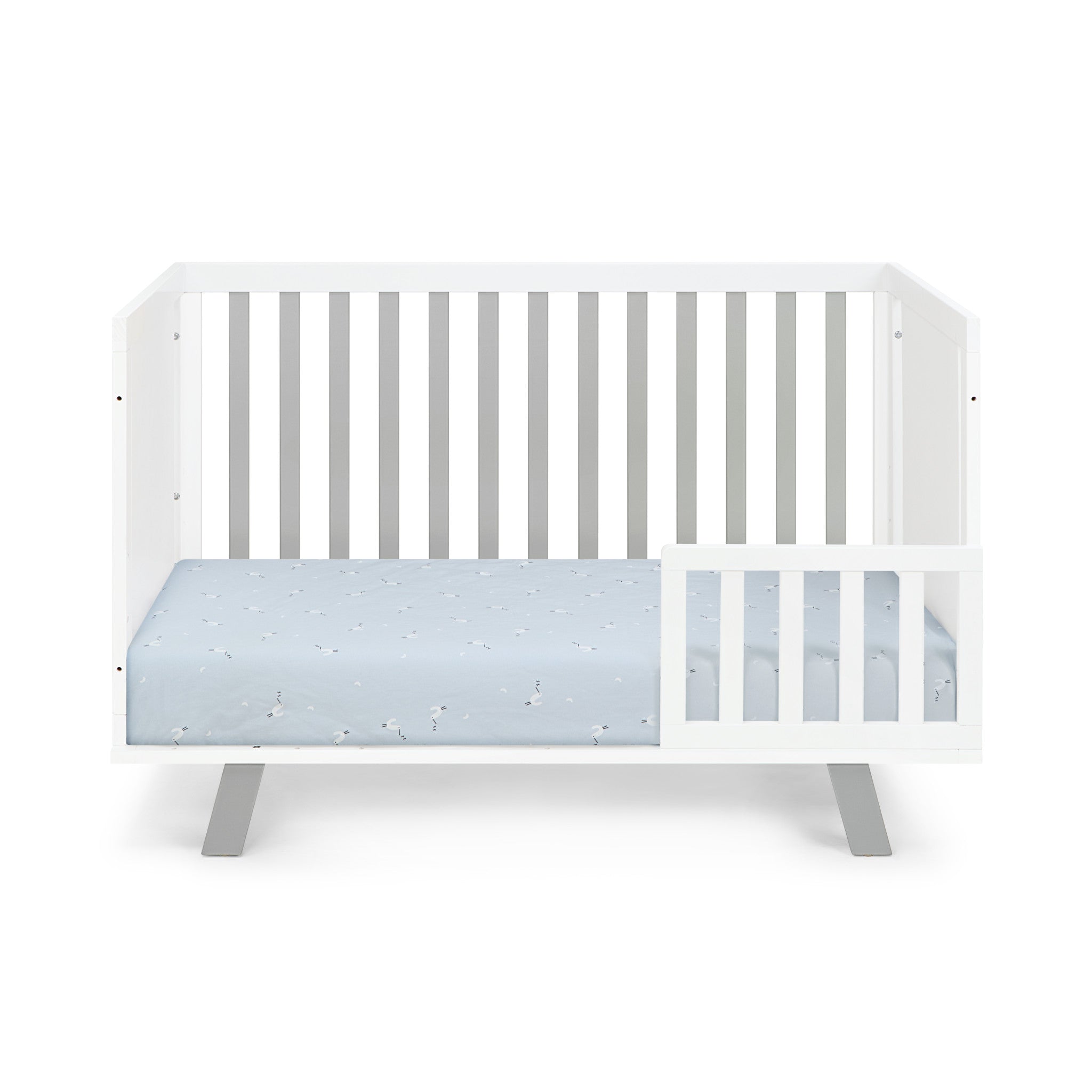 Gray & White Solid + Manufactured Wood Standard 3-in-1 Convertible Crib