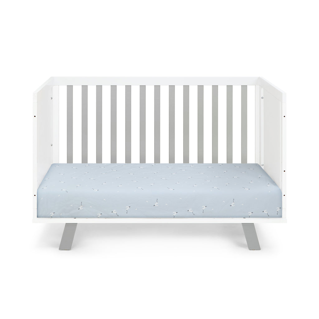 Gray & White Solid + Manufactured Wood Standard 3-in-1 Convertible Crib