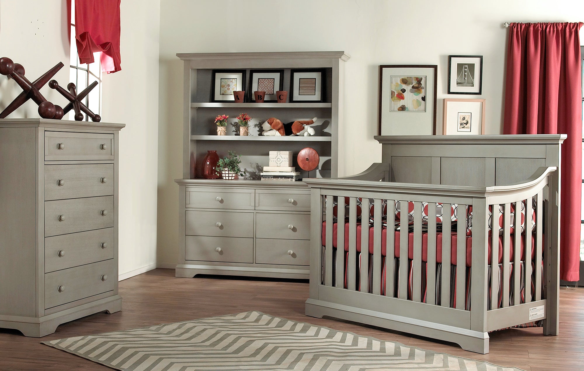Ash Gray Solid + Manufactured Wood Standard 4-in-1 Convertible Crib