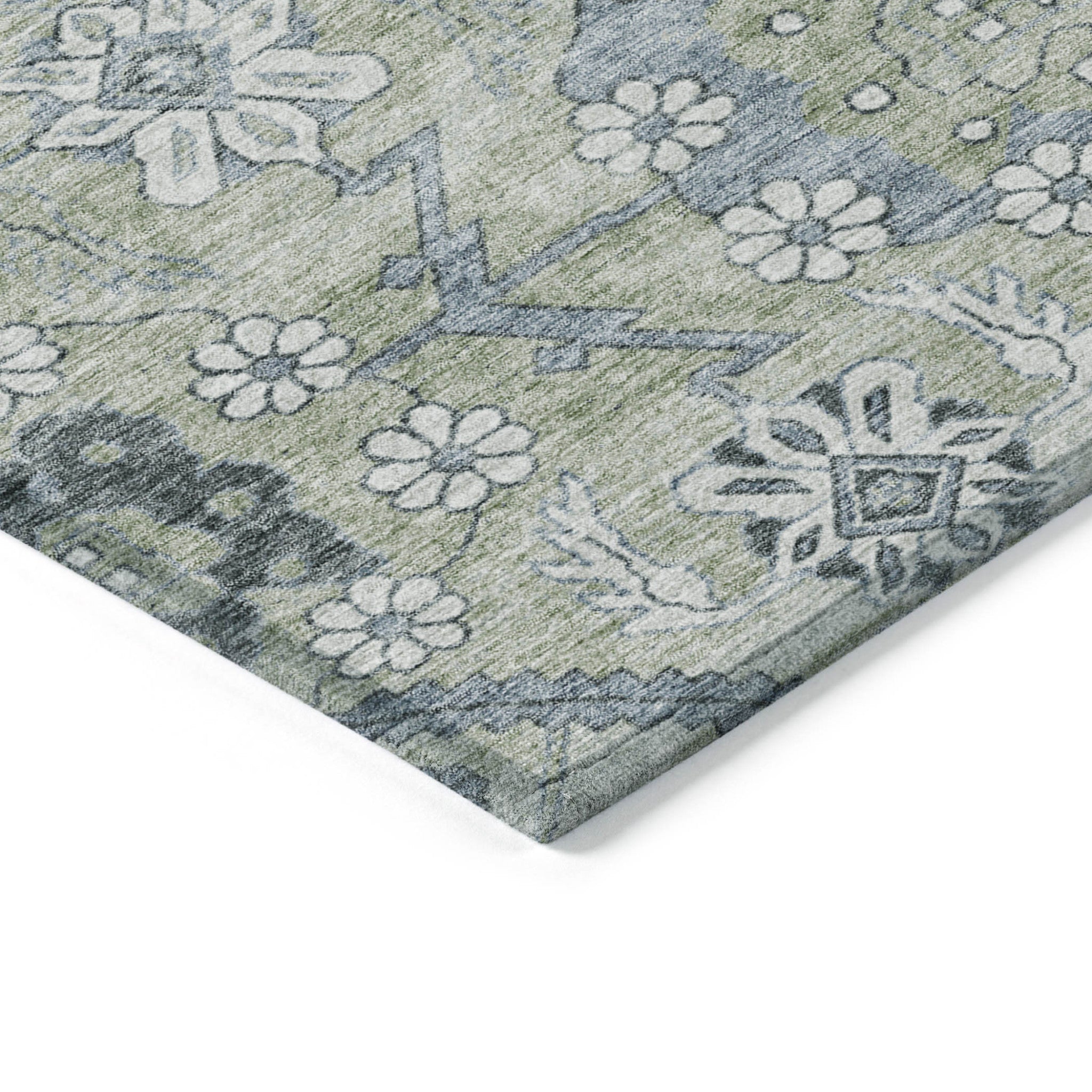 10' X 14' Floral Washable Indoor/Outdoor Area Rug