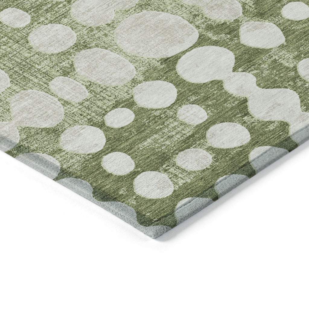 8′ × 10′ Artichoke Green & Ivory Abstract Indoor/Outdoor Rug