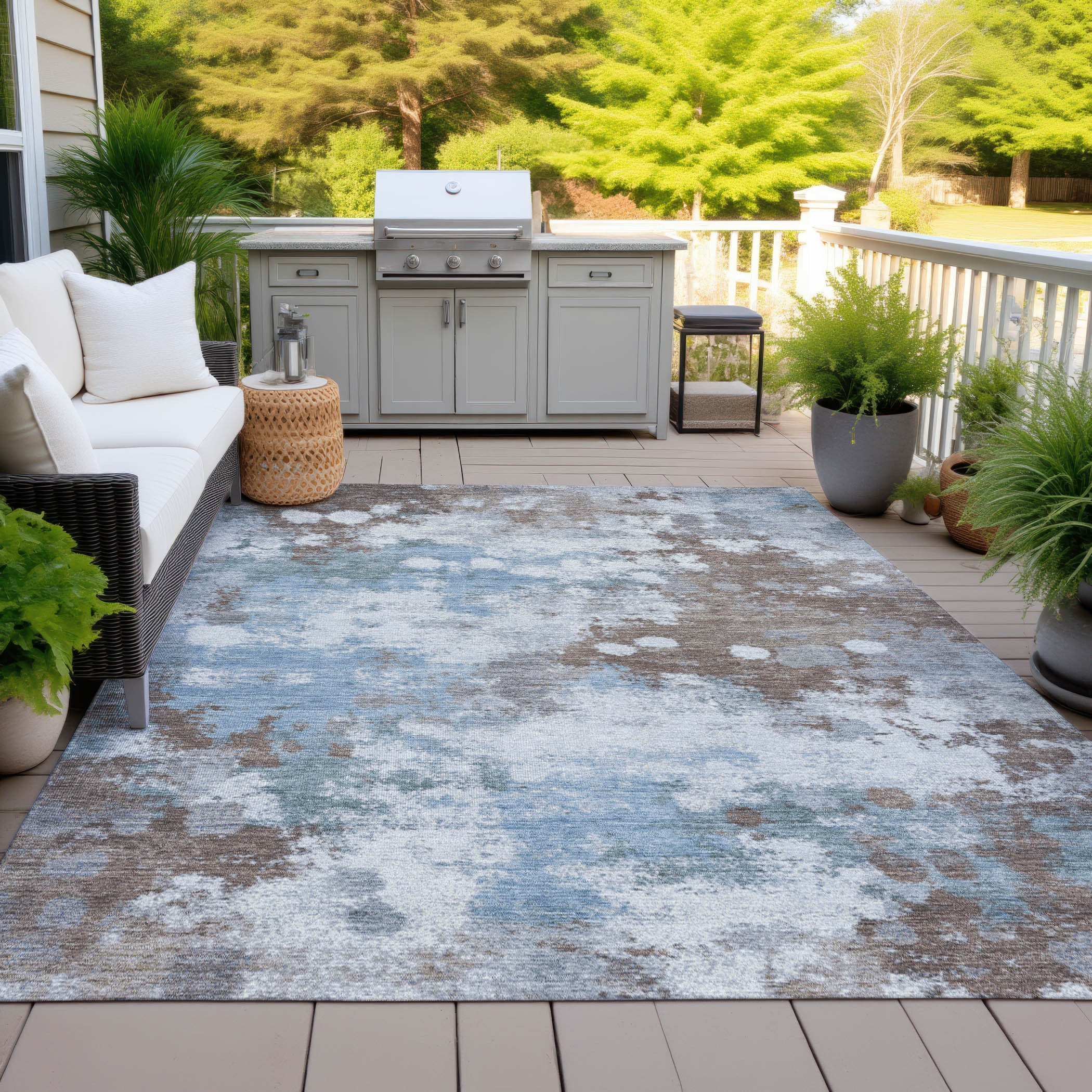 5' X 8' Abstract Washable Indoor/Outdoor Area Rug